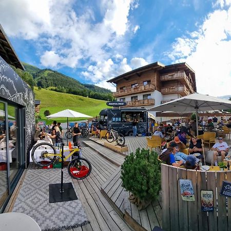 Skill Mountain Lodge - Ski Und Bike Hostel Im Sommer Mit Joker Card Saalbach-Hinterglemm Exteriér fotografie