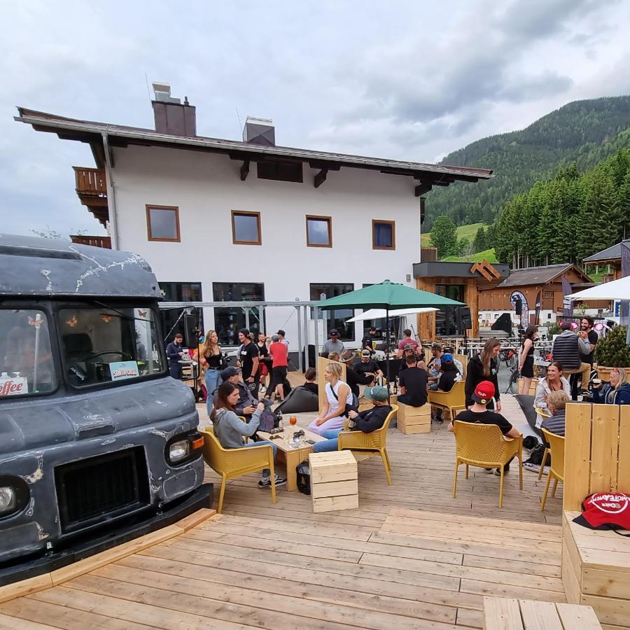 Skill Mountain Lodge - Ski Und Bike Hostel Im Sommer Mit Joker Card Saalbach-Hinterglemm Exteriér fotografie