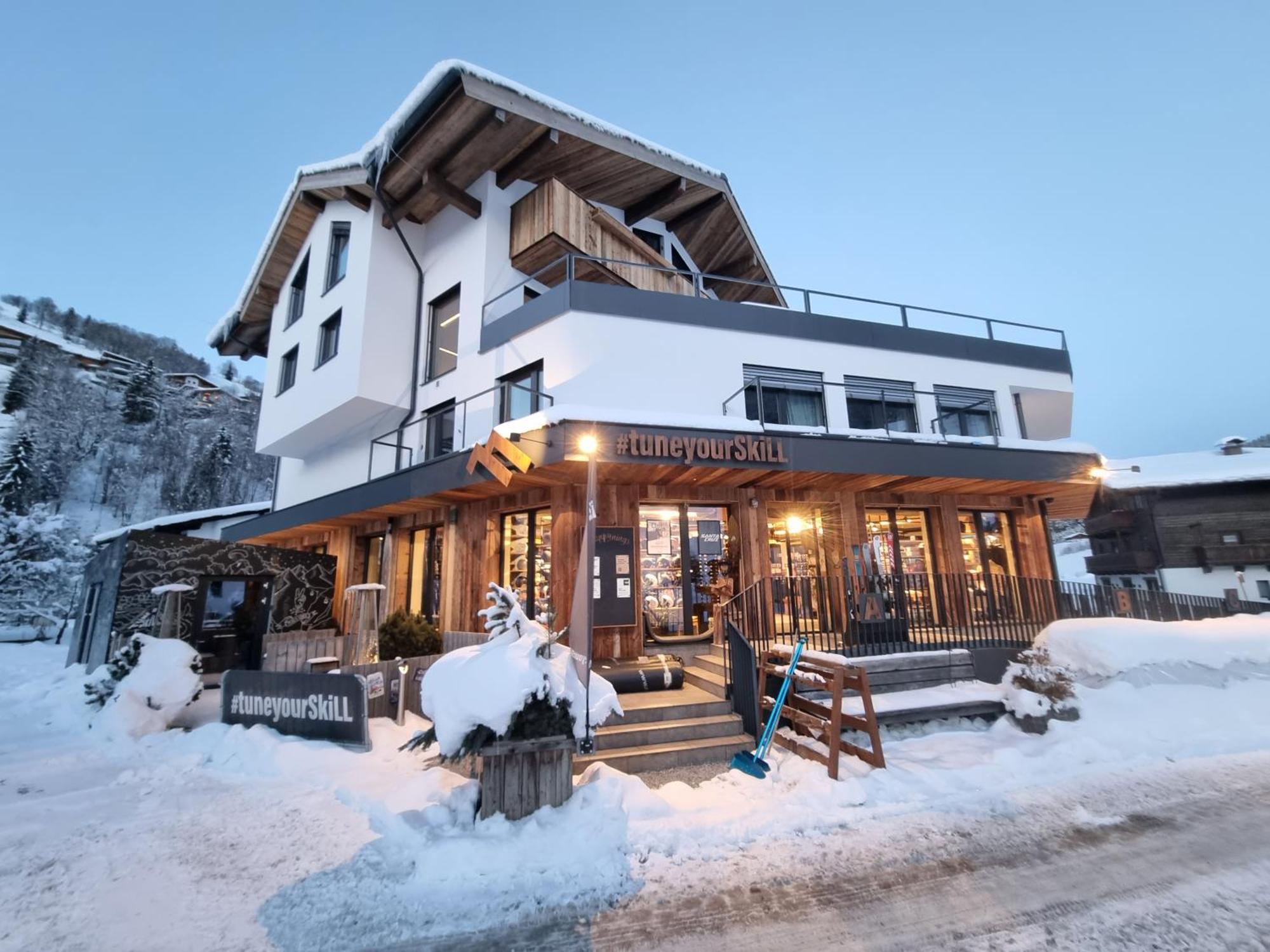 Skill Mountain Lodge - Ski Und Bike Hostel Im Sommer Mit Joker Card Saalbach-Hinterglemm Exteriér fotografie