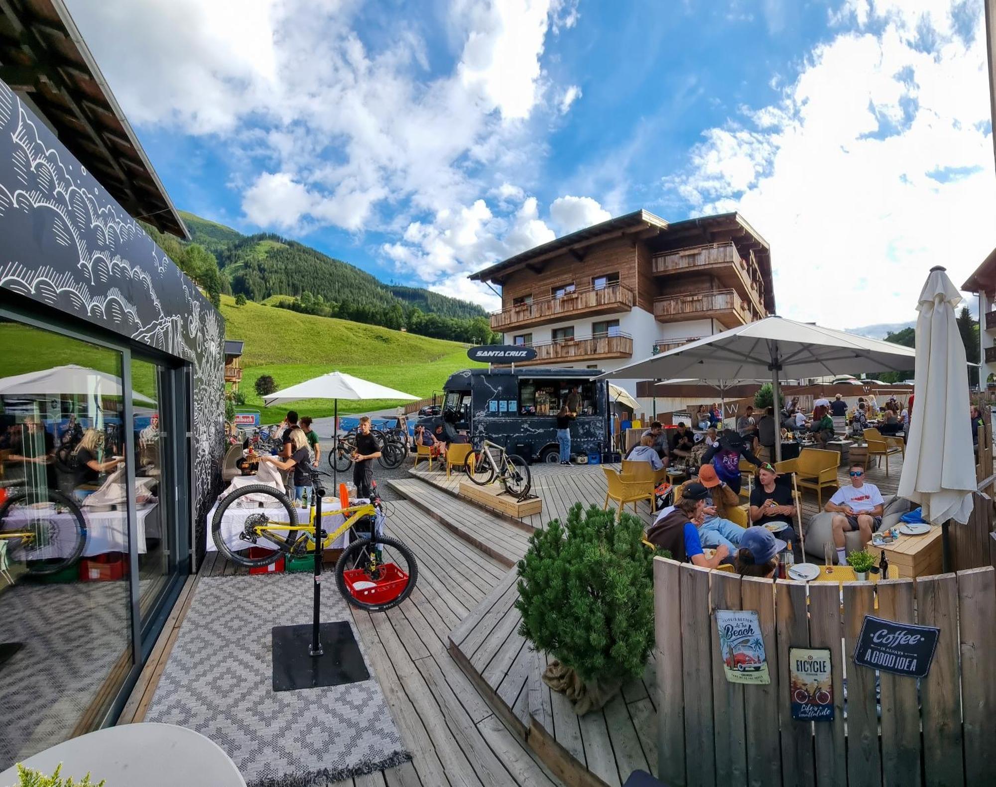 Skill Mountain Lodge - Ski Und Bike Hostel Im Sommer Mit Joker Card Saalbach-Hinterglemm Exteriér fotografie